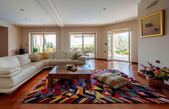 Villa Clara With a Pool in Kozino Near the sea - Photo 3