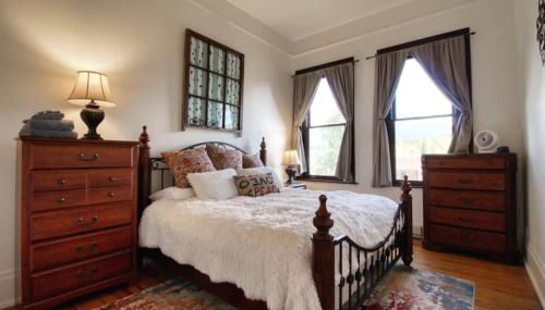 Historic Mountain Loft with GREAT Views - Foto 3