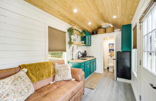 Secluded Lenoir Tiny Home with Private Hot Tub! - Foto 3
