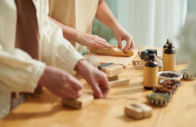 Elaboración de jabón tradicional guiado en Rodas - Foto 3