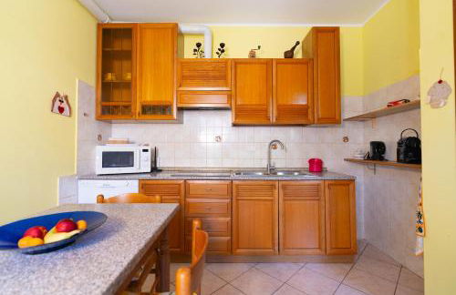 House of Camellias - Ground Floor with Garden - Foto 2