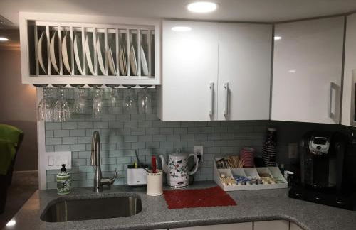 Privacy, entertainment, comfort galore 2 BR LR 1BA Home Theater, Pool Table - Foto 7