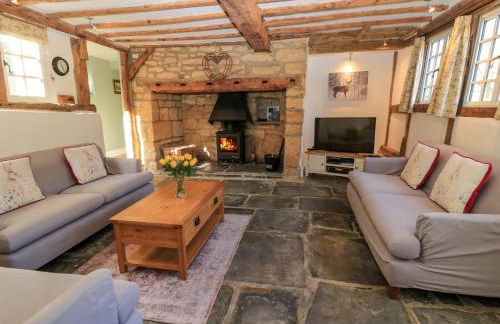 April Cottage - Photo 4