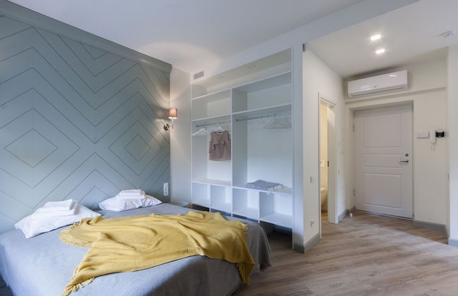 9010 Apartments - Photo 2