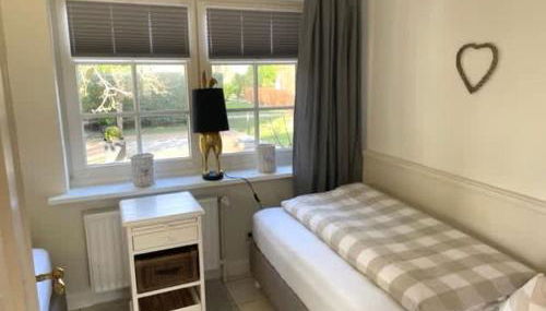 Sky & Sand Homes Sturmmöwe I Reetdach-Refugium mit Parkgarten in SPO - Photo 4