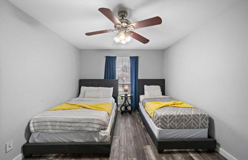 Houston Pool Escape Games WiFi Parking Pet - Foto 28