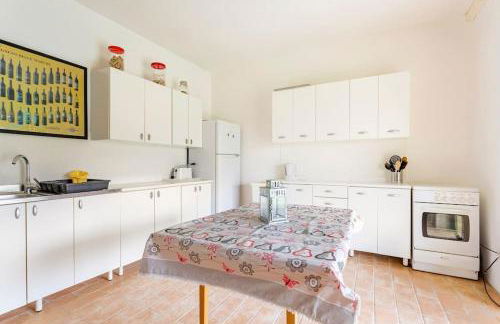 Luxury Villa with Pool, Stunning Location - Foto 16