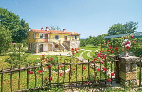 4 Bedroom Stunning Home In Jurani - Foto 7