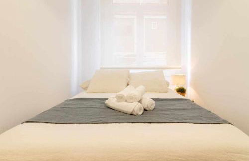 Apto Reformado con encanto by URBANHOSTS - Foto 22