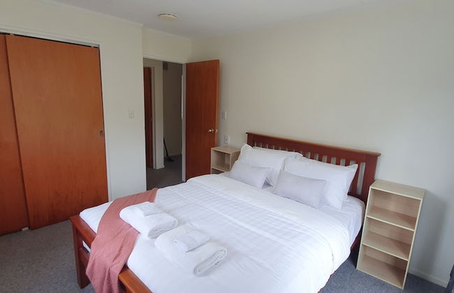 Cheerful 3BR Home - Free WiFi & Netflix - Foto 8