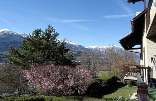 EMBRUN Superbe appartement classé 3 étoiles tout équipé avec vue sur montagnes - Foto 10