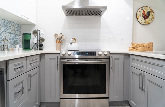 Modern Oasis - Photo 31