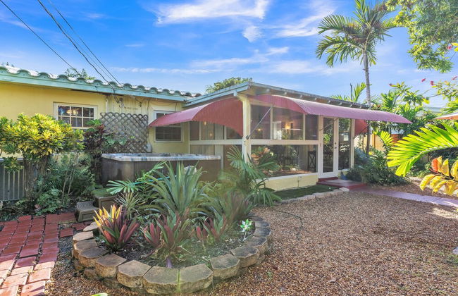 Beautiful Comfy Home With Private Hot Tub Close To Beach 2 Bedroom Home by RedAwning - Foto 21