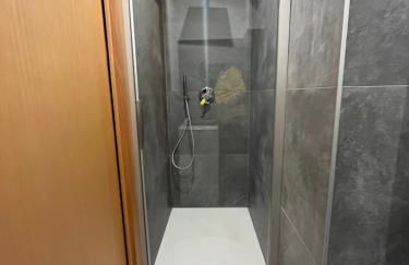 Neve monolocale, ottima posizione, posto auto. - Photo 10