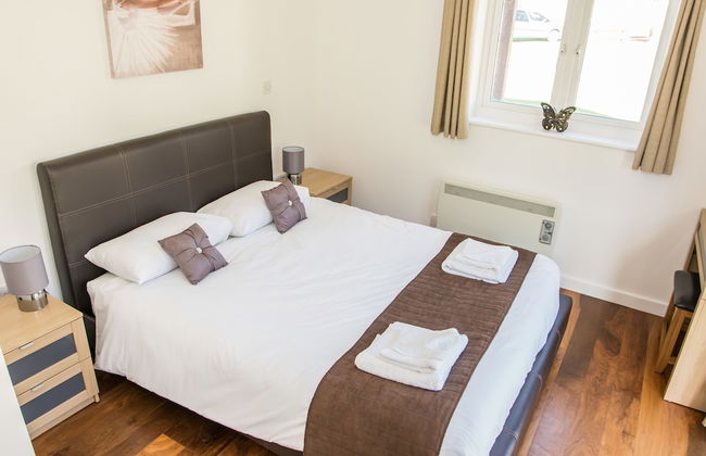 Stoneleigh Village - Photo 10