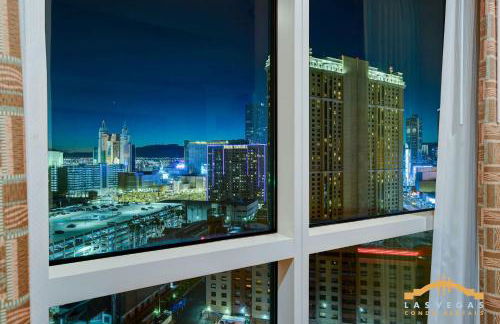 MGM Signature-17-801 1Br2Ba F1 Strip View Balcony - Foto 12