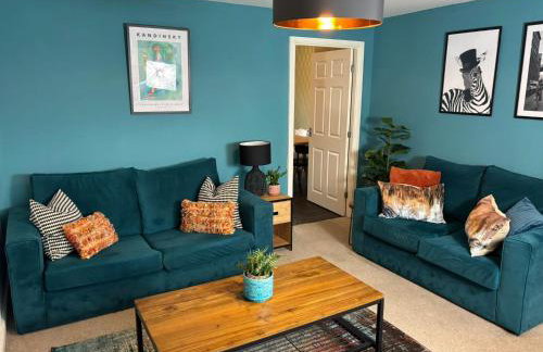 Central location -3 Beds, 2 baths , off-street parking, fast Wifi, sleeps 7 - Foto 10