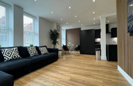 Stylish 2 Bedroom Coastal Apartment near Crosby Beach & Liverpool - Foto 1