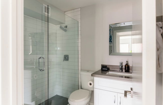 Sapphire By Avantstay Spacious Modern Getaway w/ Pool & Outdoor Grill - Foto 18