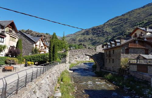 Family Attic Esterri - Photo 42