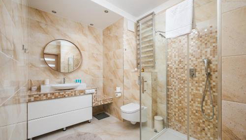 Sakura Deluxe Aparment by BookingHost - Foto 3, towels, Shower