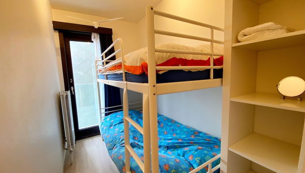 Waveside Corner Apartment - Foto 5, Habitación