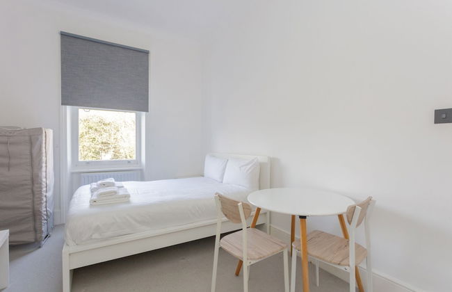 Newly Renovated 3 Bedroom Apartment in North West London - Foto 4