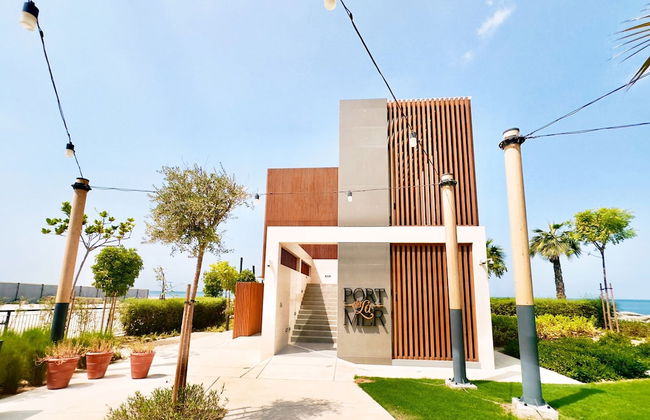 Contemporary La Mer 1BR w Beach Access - Photo 31