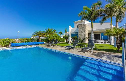 Villa Eleonora, Luxury Villa with Heated Pool Ocean View in Adeje, Tenerife - Foto 7