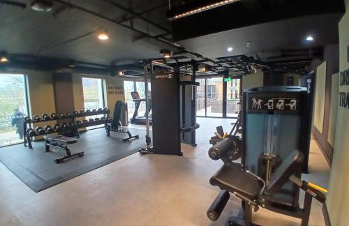 Modern 2BR Apartment in Manchester with Parking - Foto 2