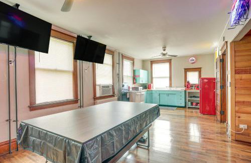 Spacious Home in Ramsay: 9 Smart TVs + Pool Table! - Foto 13