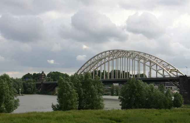 Carefully Furnished House with Bath near Mookerplas - Photo 22