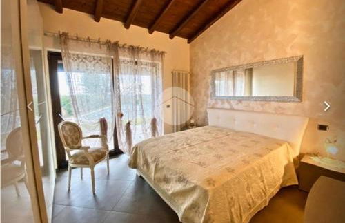 Casa Girasole - entire villa with pool - Foto 8