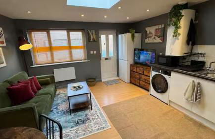 Watford High Street apartment with kitchen & sofa bed - Foto 7