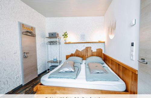 Schäfers - Ihr Wohlfühlort - Hochwertige Ausstattung, Naturgrundstück mit Bachlauf, Terrassen, WLAN, Parken - an 2 Seen bei Leipzig - Foto 59