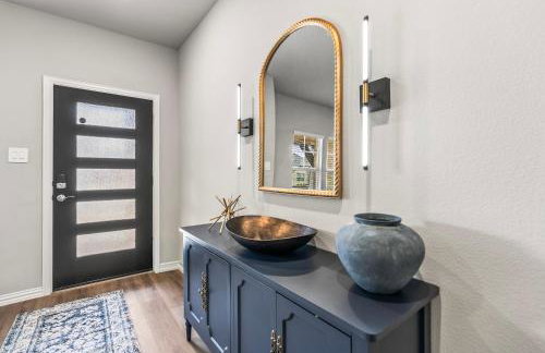 4Bed Luxury Getaway with Pool Table and Near Lake Lavon - Foto 35