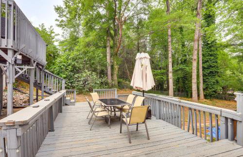 Deck and Game Room Family Home in Stockbridge! - Foto 1