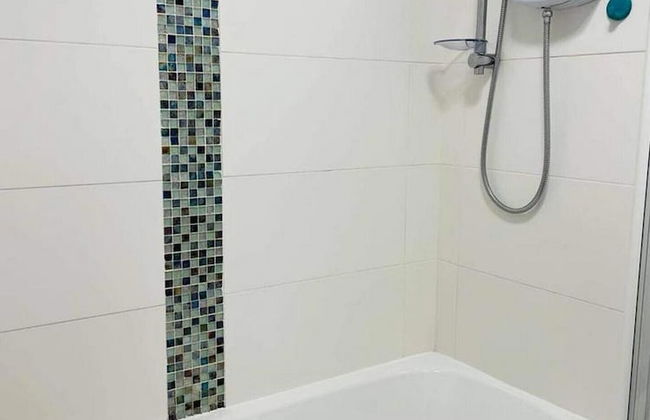 2 Bed Self Contained Apartment Wrexham - Photo 14