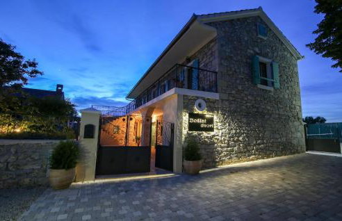 Amazing Home In Gornje Rastane With Sauna - Foto 21