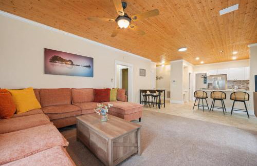 Low Country Gem with Heated Pool Games and Hot Tub - Photo 9