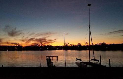 Studio with Private Beach on Bayou Grande - Photo 17