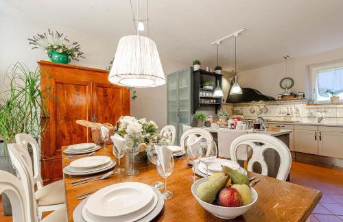 Villa Ester, a Stylish Farmhouse on the Hills - Foto 65