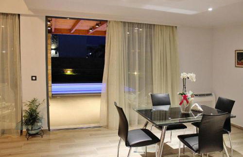 Semi-detached house with private pool - Photo 6