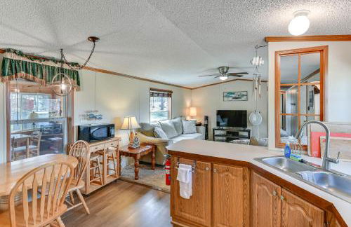 Waterfront Home with Boat Slips in Northern Michigan - Foto 8