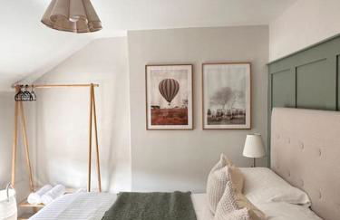 Charming Townhouse Retreat - Foto 22