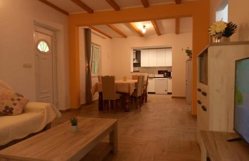 LOZA-holiday home,kuca za odmor - Foto 1