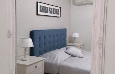 Pirofani Villa Apartments - Photo 3