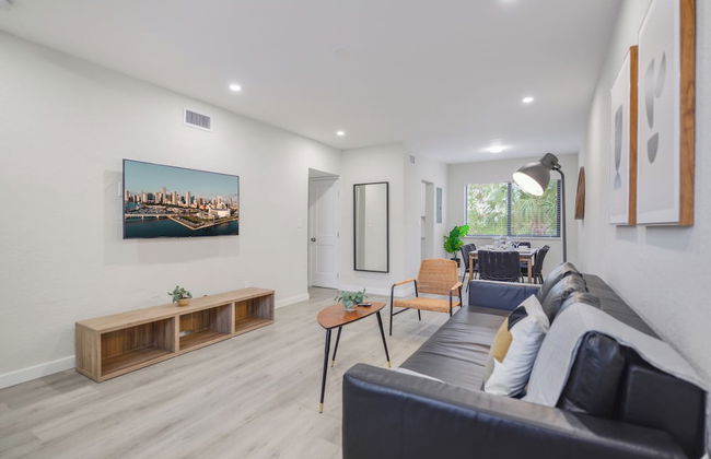 Amazing Experience in Calle Ocho - Photo 38