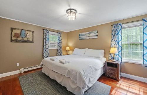 Lake Escape Family & Pet Friendly with Dock Access - Photo 58