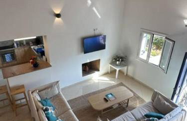 Villa Zola with Views - Photo 11